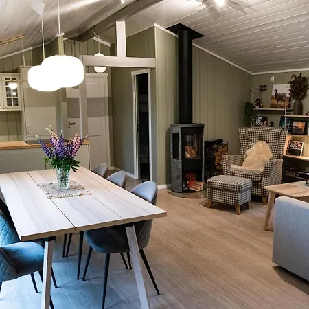 Modern By Lyseren With Large Private Grounds *